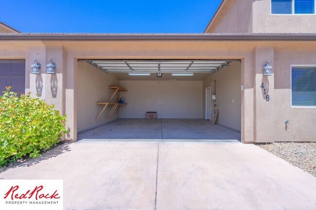 Photo - Dog Friendly, Pleasant 4 Bedroom, 2.5 Bath...