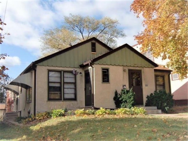 Photo - 4234 Cedar Ave S