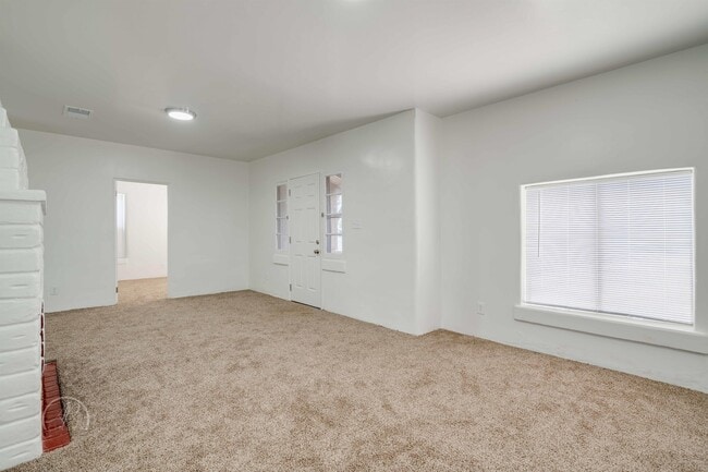 Photo - 604 Woodrow Ave