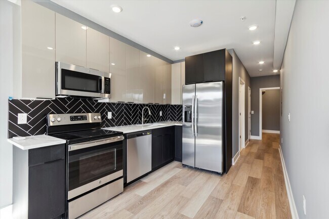 Photo - 1615 Poplar St Unit 2