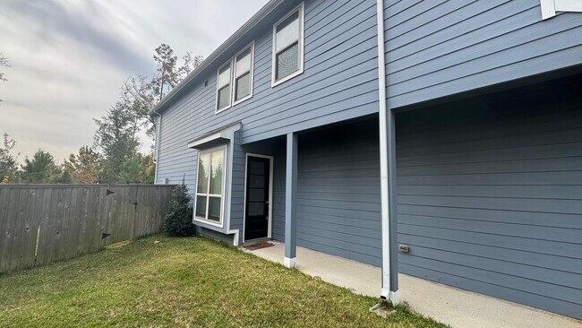 Photo - 975 Lars Trek Trail