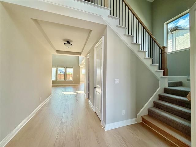 Photo - 2017 Montgomery Ln