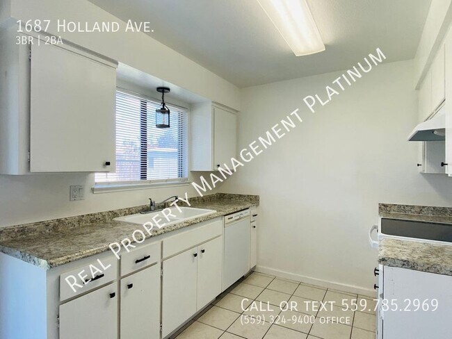 Photo - 1687 Holland Ave