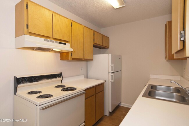 Photo - 4105 Spirea Dr Apartment Unit B