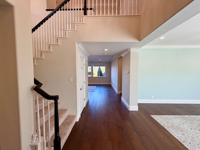4456 Ocean Heights Ct