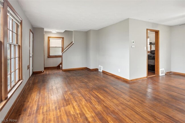 Photo - 9504 S Highland Ave