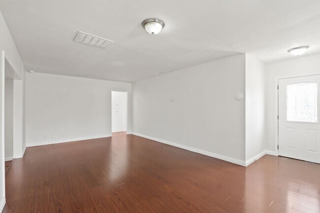 Photo - Spacious 3 Bedroom 2 Bath Available Now!