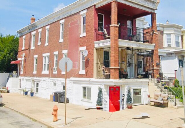 Photo - 5439 Whitby Ave Unit B