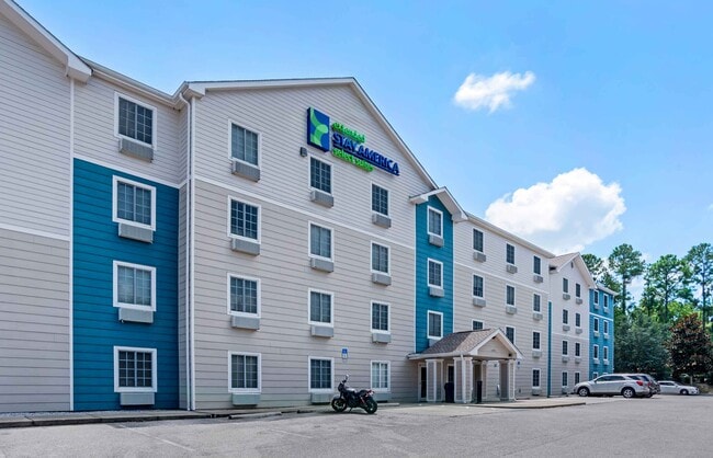 Furnished Studio-Pensacola - Northeast