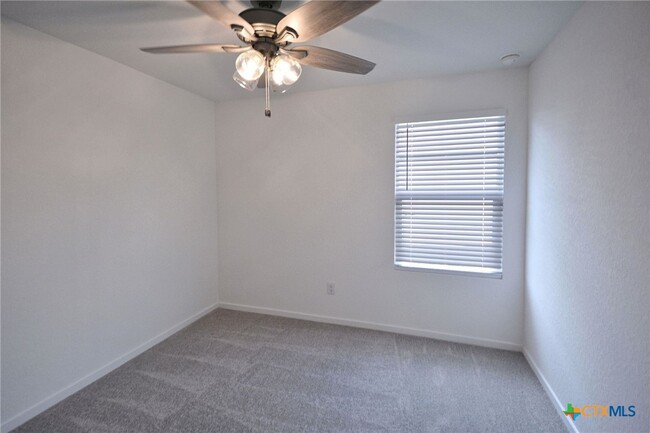 Photo - 725 Hillview Ave House