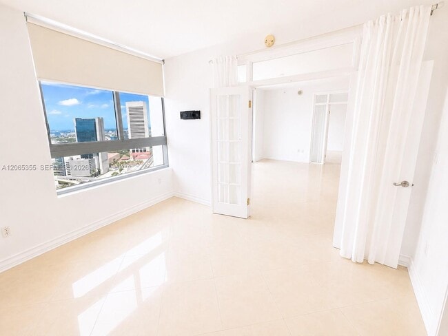 Photo - 90 SW 3rd St Unit 3106