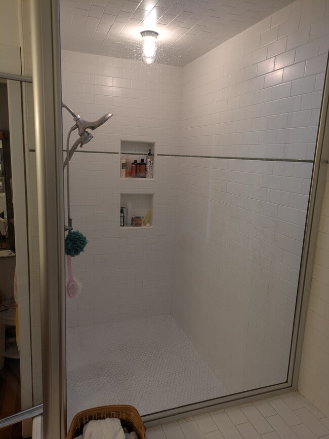 Photo - 522 E Maple Ave