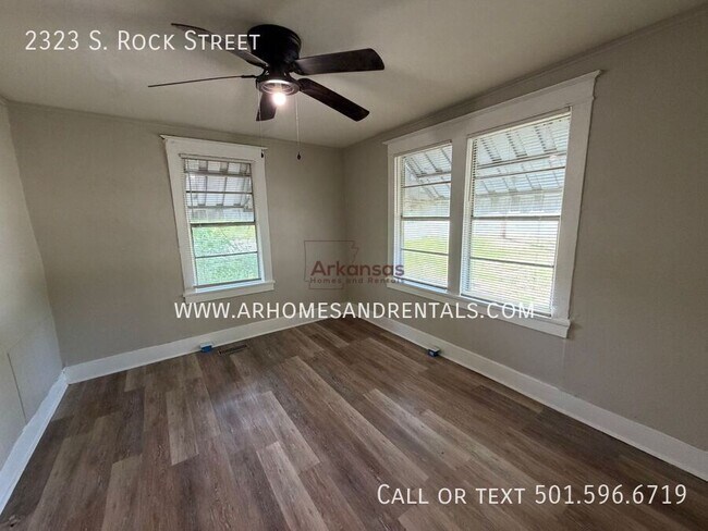 Photo - 2323 S Rock St