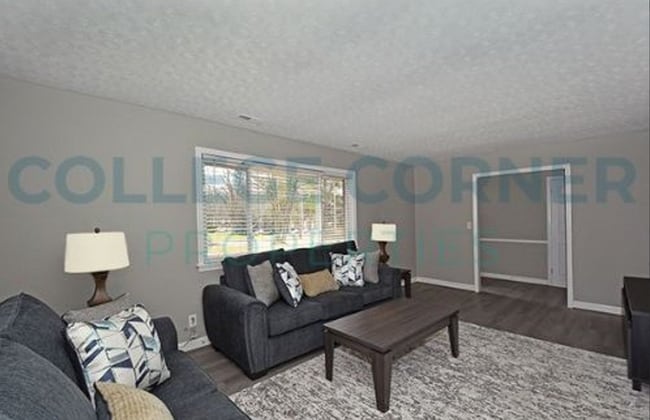 Photo - 1456 Brookwood Dr Unidad Listing - A