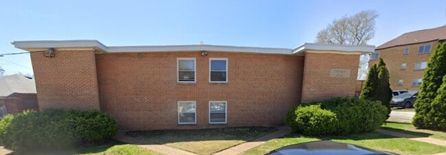 Building Photo - 4770 Kings Dr Unit J Rental