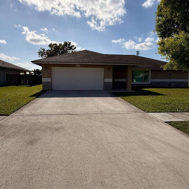 Photo - 147 Sunflower Cir