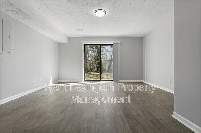 Photo - 1649 Foxhaven Dr