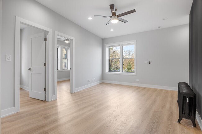 Photo - 7507 N Eastlake Ter Unit 1