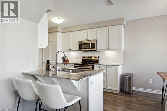 Photo - 138 Daylily Ln