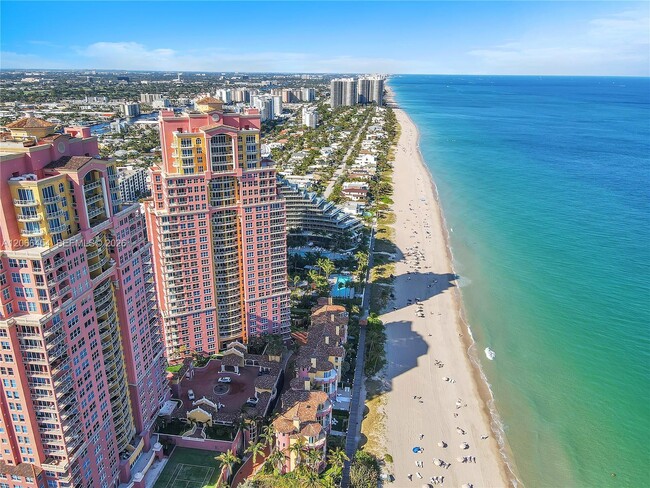 Building Photo - 2110 N Ocean Blvd Unit 8A