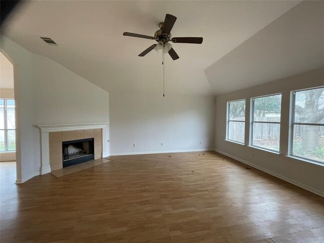 Photo - 1508 Cosmos Way