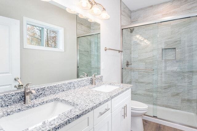 Two bathrooms - 107 Owens Creek Rd