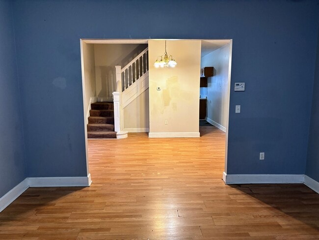 Photo - 2307 N Kenwood Ave