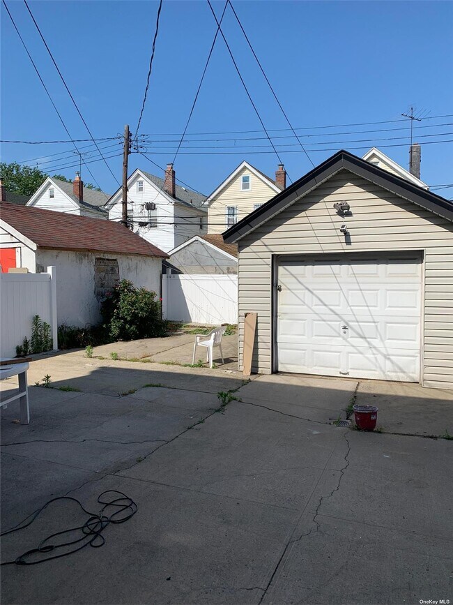 Photo - 104-55 111th St