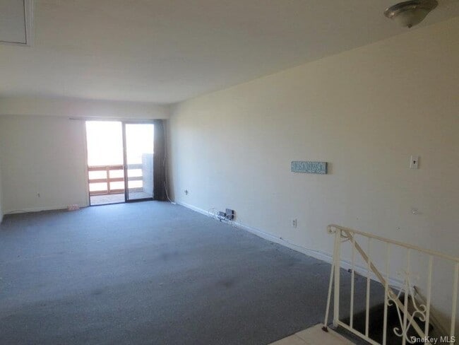 Photo - 106 Mariners Way