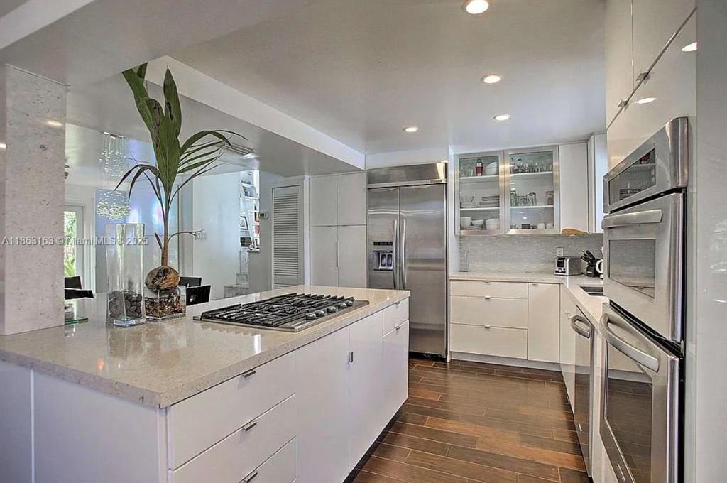 Photo - 2413 Nassau Ln