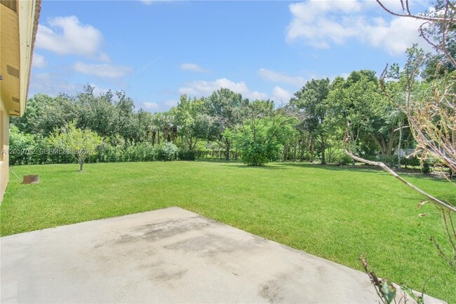 Photo - 5603 SE Graham Dr