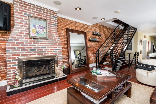 Photo - 444 E Fort Ave