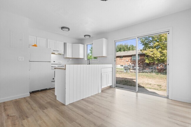 Photo - 2240 Billings St