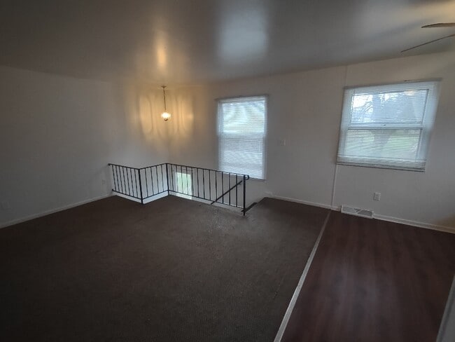 Photo - 1394 Carriage Hill Dr SE