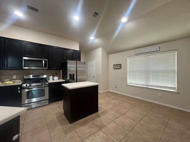 Photo - 14319 W Oblong Cir