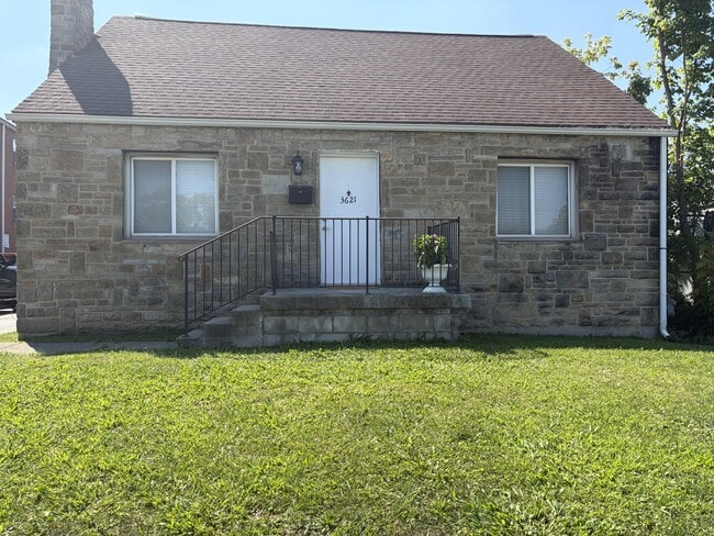 Photo - 3621 Cleveland Ave