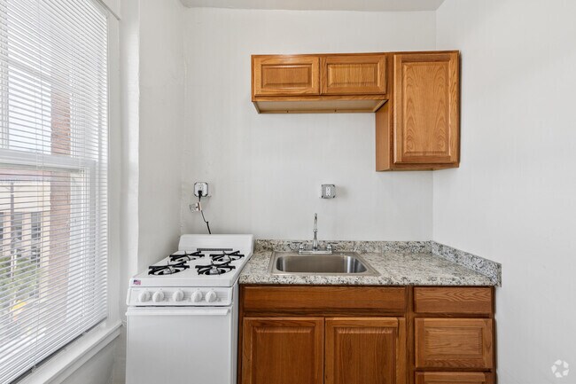 Studio - 450SF - Kitchen