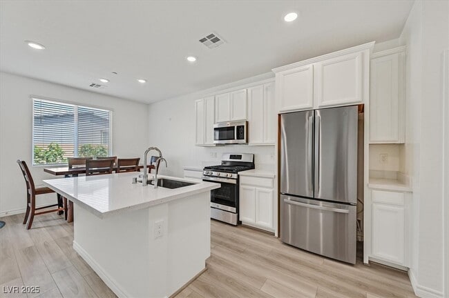 Photo - 8852 Flora Run Ave