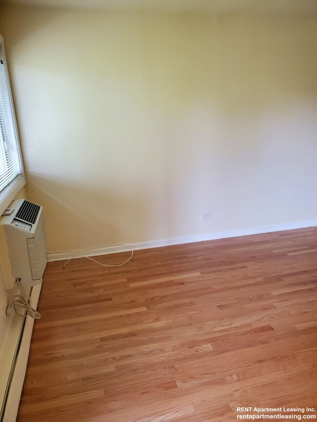 Photo - 8504 Waukegan Rd Unit #6