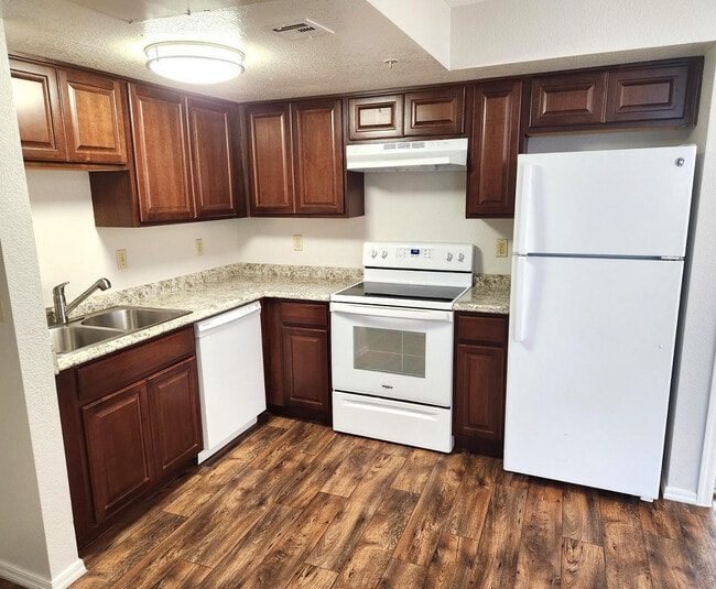 Photo - 16033 N 25th St Unidad Apt 114