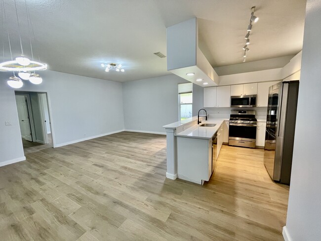 Photo - 7409 Linden Ln