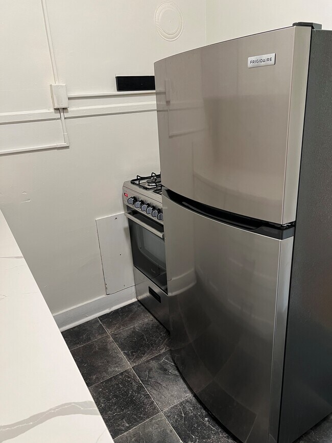 Photo - 144 E 2nd Ave Unit 8