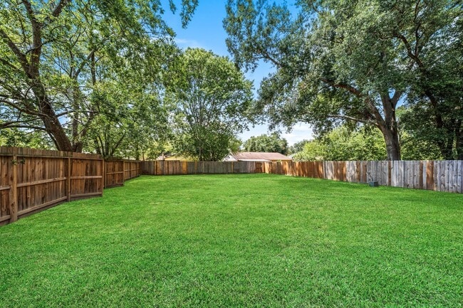 Photo - 22831 Millgate Dr