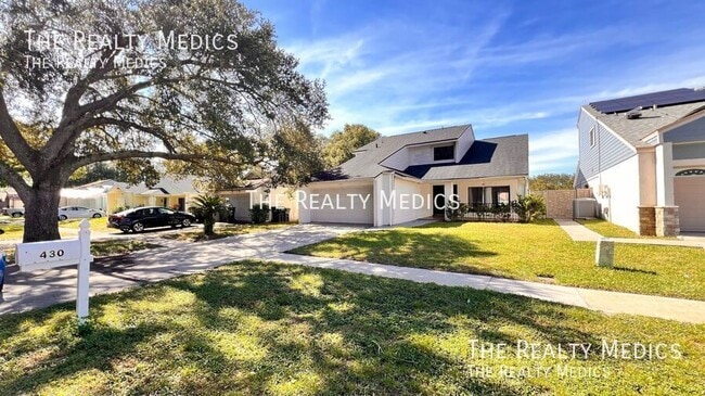 Photo - 430 Red Coat Ln