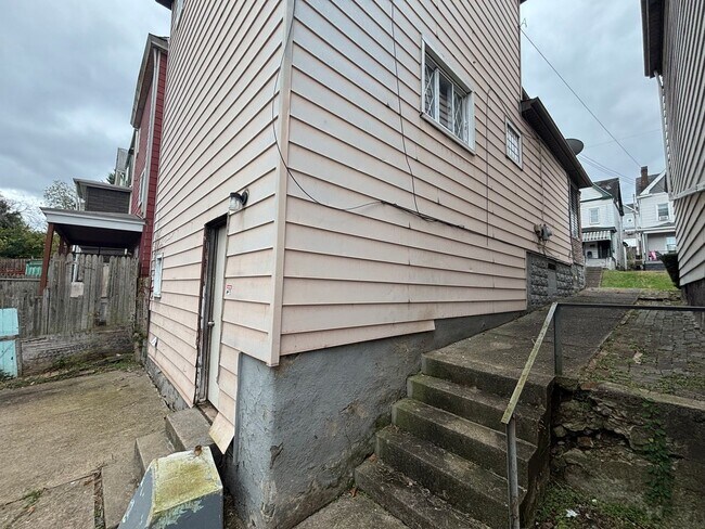 Photo - COMING SOON! This is a Lease-to-Own – Not ... Casa