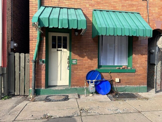 Photo - 3 bedroom Row house on the Northside!