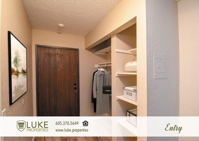 405 S Sycamore Ave Unit 104