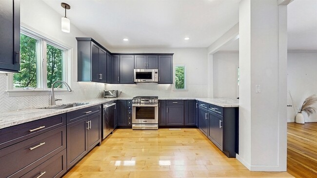 Photo - 14 Chestnut St