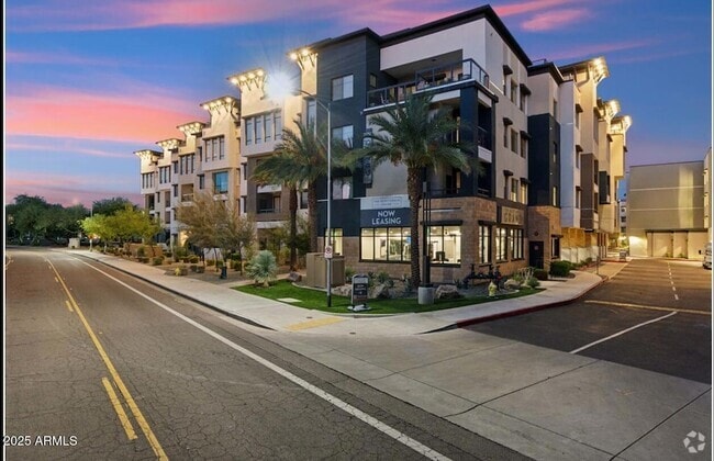 Building Photo - 15501 N Dial Blvd Rental