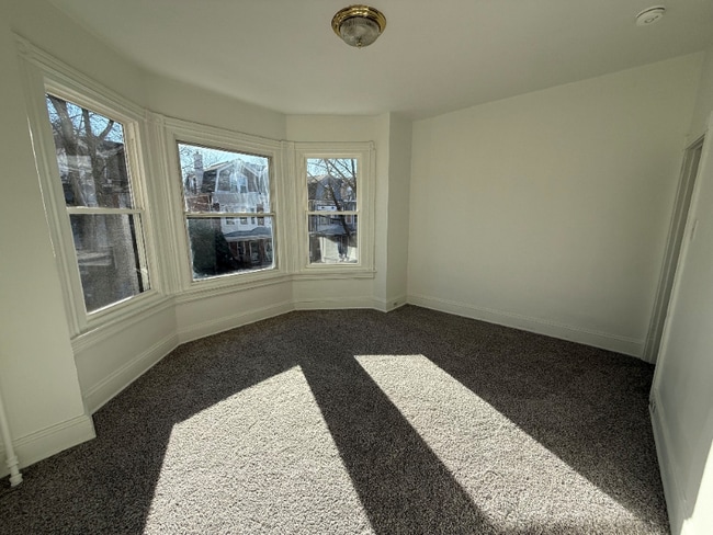 Photo - 63 W Sharpnack St Unidad 2